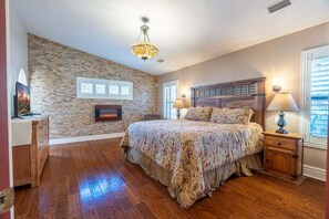 3 bedrooms, desk, iron/ironing board, free WiFi - Sedona Gold 3 Bed Jacuzzi West Sedona (Sedona)