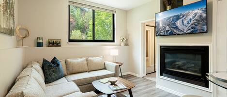 TV connectée, cheminée