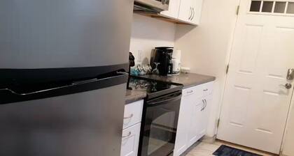 Cozy 2-bedroom house in welcoming Sandy with AC