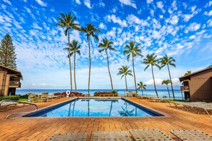 Pool - 1bd serenity, sea turtles and sunsets (Honokowai)
