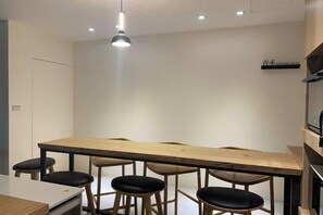 Unclassified image, 3 of 43, button - Living In Light　　　　　　 (Chiayi County)
