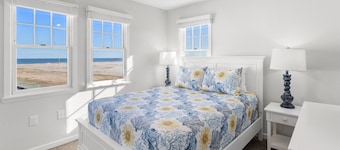 Seahorse| Dog-Friendly Buxton Townhouse Near Beach