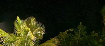 Beach house in Bertioga, with a gourmet area, swimming pool and reflecting pool.