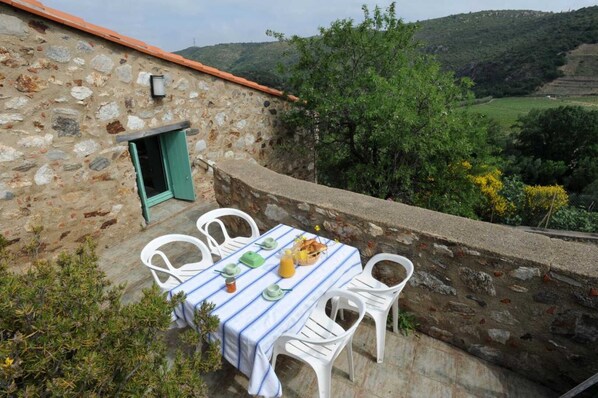 Outdoor dining - Carignan - PLANEZES - Gîte (PLANEZES)