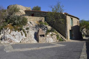 Exterior - Carignan - PLANEZES - Gîte (PLANEZES)