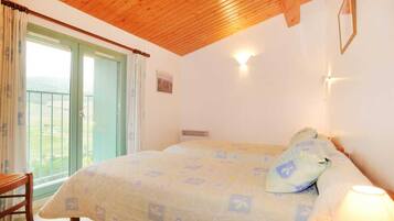 2 bedrooms, free WiFi