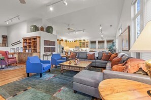 TV, fireplace, offices - Abode at Sawtooth, access to ranch clubhouse (Sun Valley)