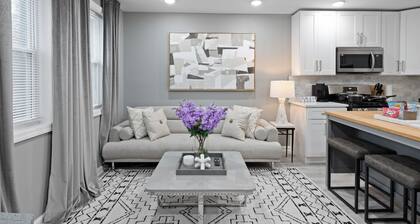 Modern Condo with Private Porch | Mins to NYC