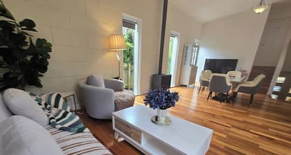 Serene Leura 2BDR Unit 3 Minutes to Shops
