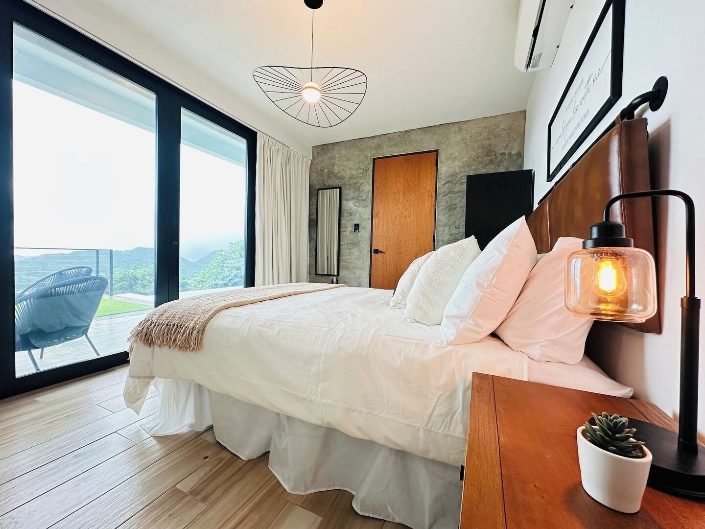 1 bedroom, iron/ironing board, free WiFi