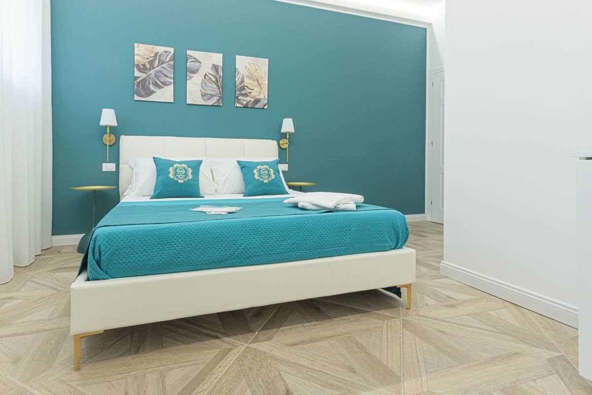 Elite Room | Egyptian cotton sheets, premium bedding, down comforters, pillowtop beds