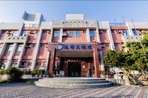 Unclassified image, 3 of 3, button - TS Hotel (Taitung)