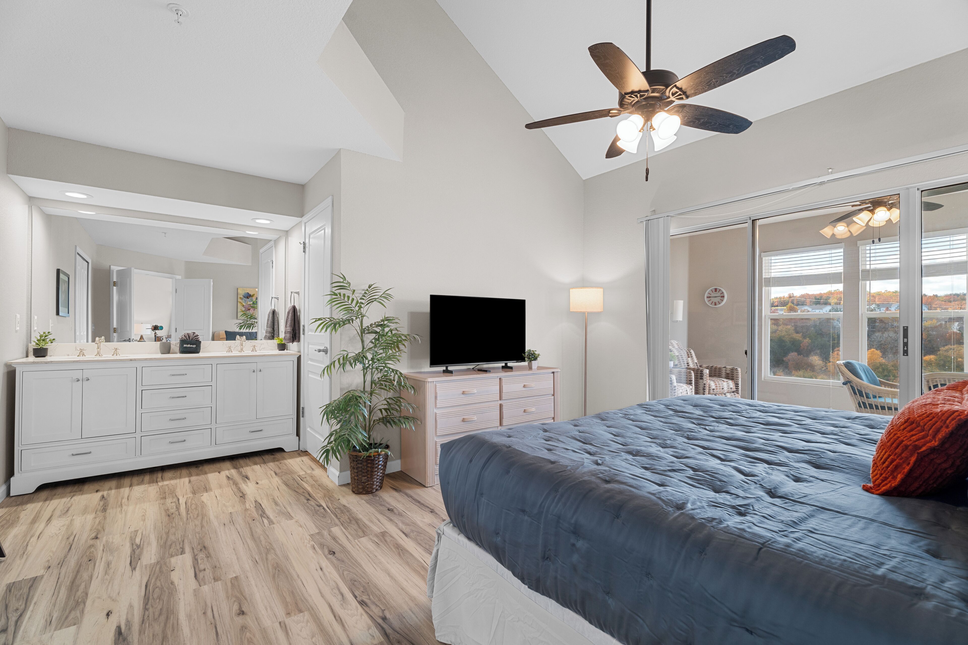 3 habitaciones, tabla de planchar con plancha y wifi gratis 