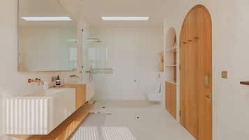 Apartment, 1 Bedroom, Private Pool | Bilik Mandi | Tab mandi, pengering rambut, tuala disediakan, sabun