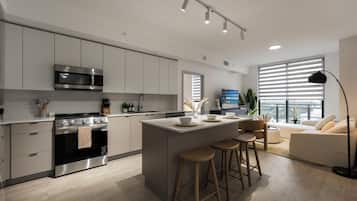 Coffee/tea maker, fridge, microwave, oven