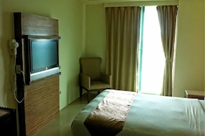 صورة غير مصنفة، 2 من 4، زرّ