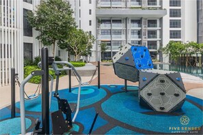 Children’s play area – outdoor