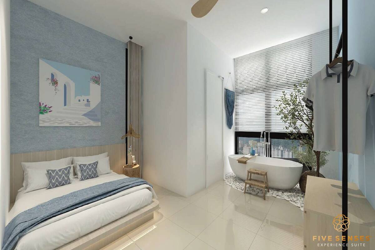 Premium One Bedroom Bathtub Suite | Desk, blackout curtains, iron/ironing board, individually decorated