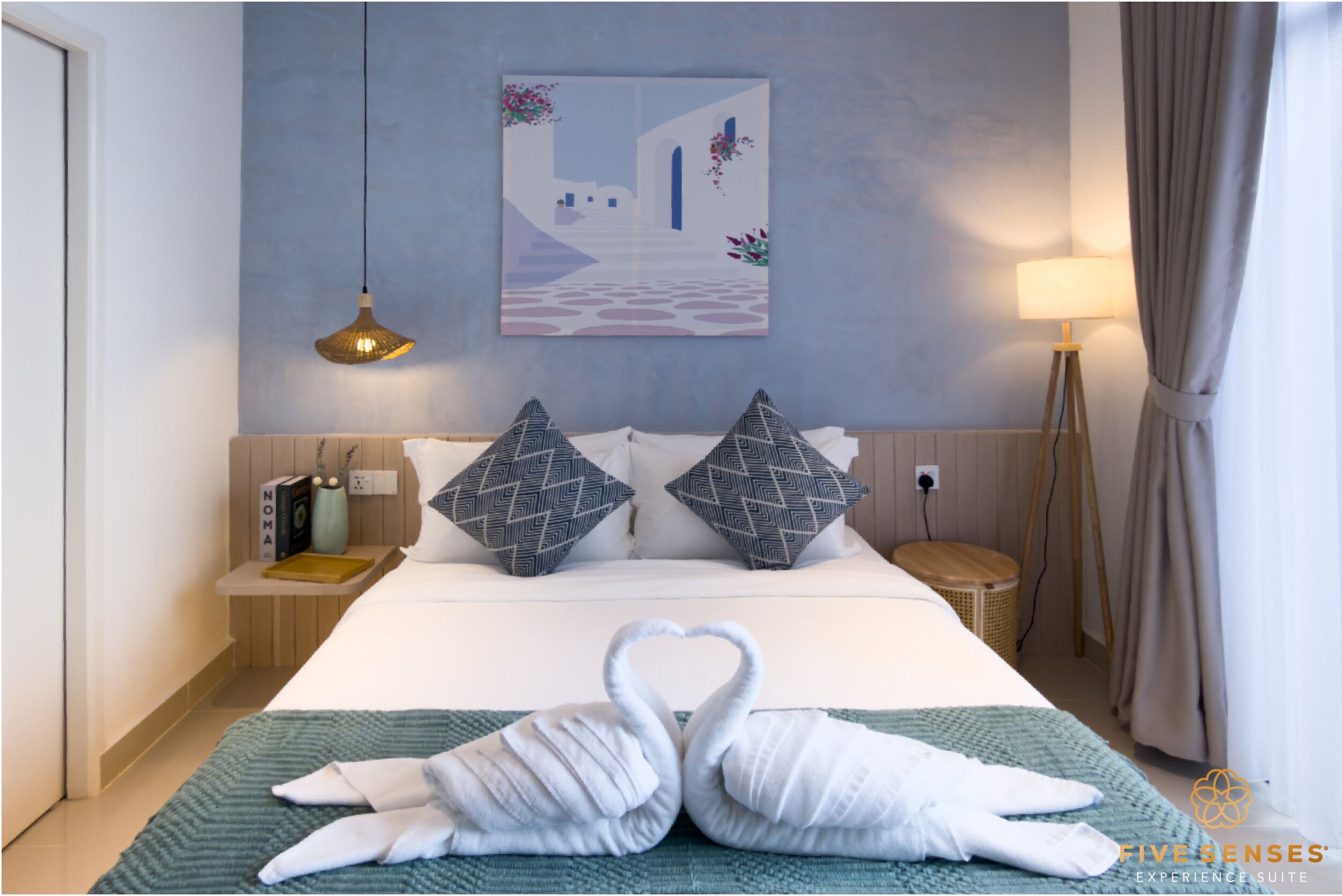 Decoración personalizada, muebles diferentes y escritorio 