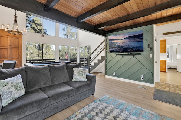 Smart TV, fireplace - Round Rock Lodge at Big Bear | Boulder Bay Modern Retreat w/ Pool Table | Minutes to Activities (Big Bear Lake)