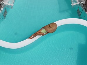 Outdoor pool - Okeanos Boutique Hotel Ungasan Uluwatu (Ungasan)