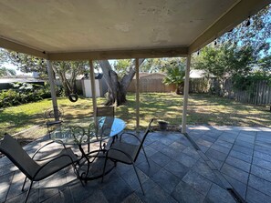 屋外ダイニングエリア