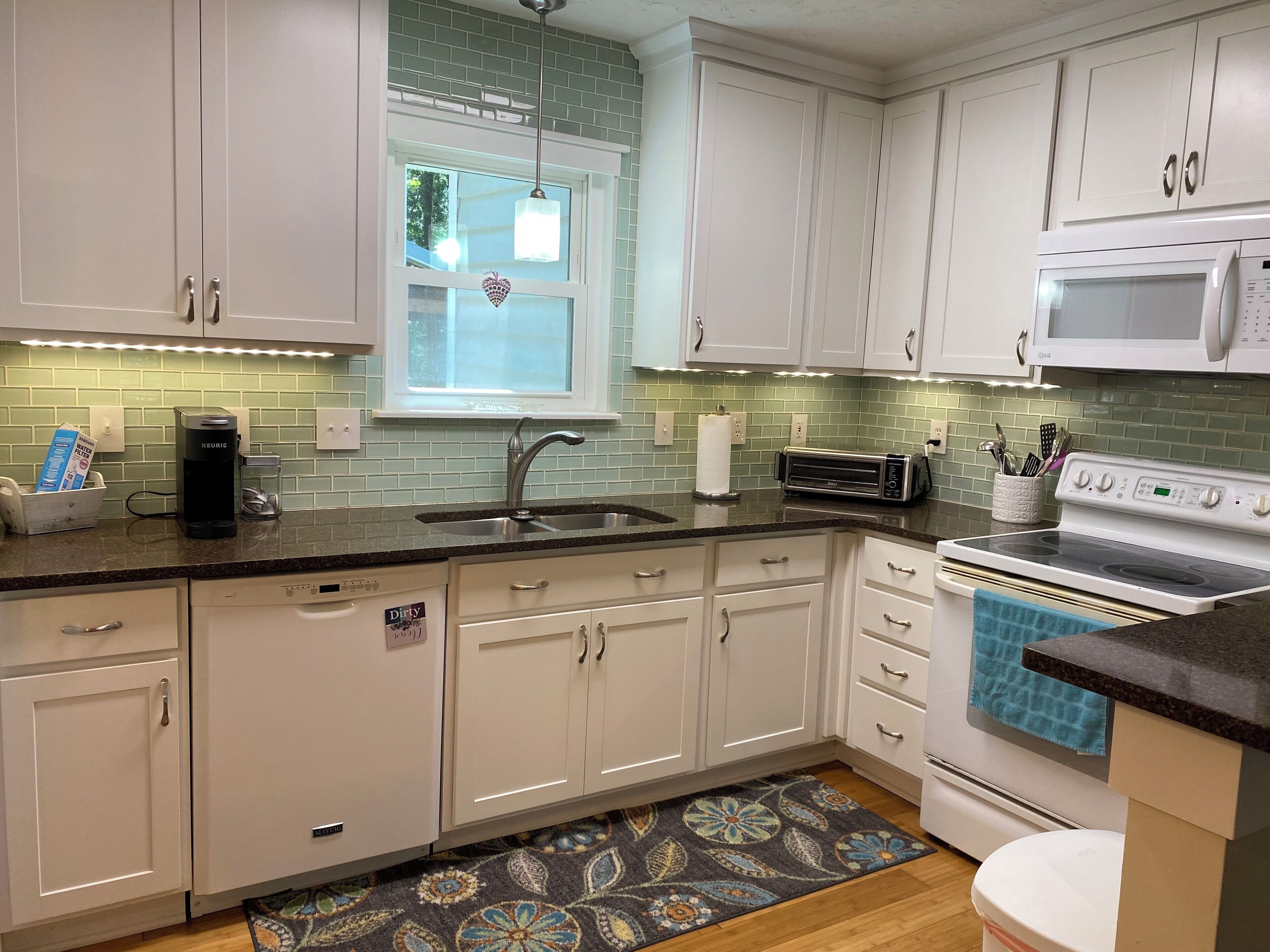 Microwave, oven, stovetop, dishwasher