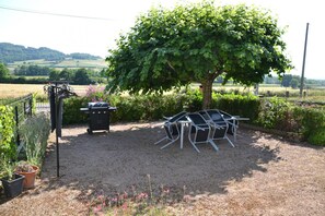 Property grounds - Gîte des Ouches - MESVRES (MESVRES)