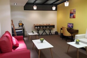 المنشأة من الداخل