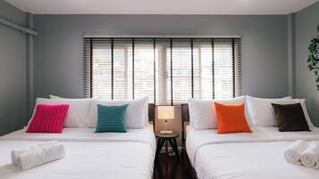 4 bedrooms, desk, iron/ironing board, travel cot