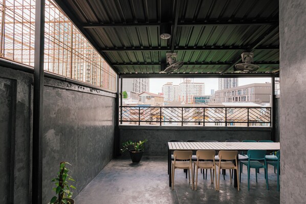 تناول الطعام