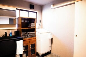 Interior - citrus house (Wakayama)