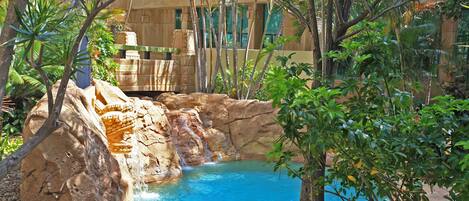 Indoor pool, outdoor pool