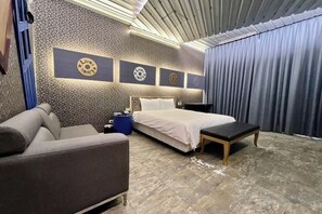 Unclassified image, 4 of 9, button - No9 Hotel (Changhua)