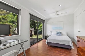 2 bedrooms, iron/ironing board, WiFi, bed sheets - Dog Friendly Retreat with Pool & Stunning Hinterland Views (Ninderry)