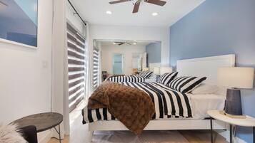 3 habitaciones, tabla de planchar con plancha, wifi y ropa de cama