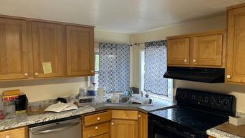 Microwave, oven, stovetop, dishwasher