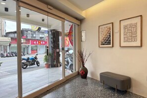 Unclassified image, 4 of 8, button - hōo hotspring hotel (Yilan)