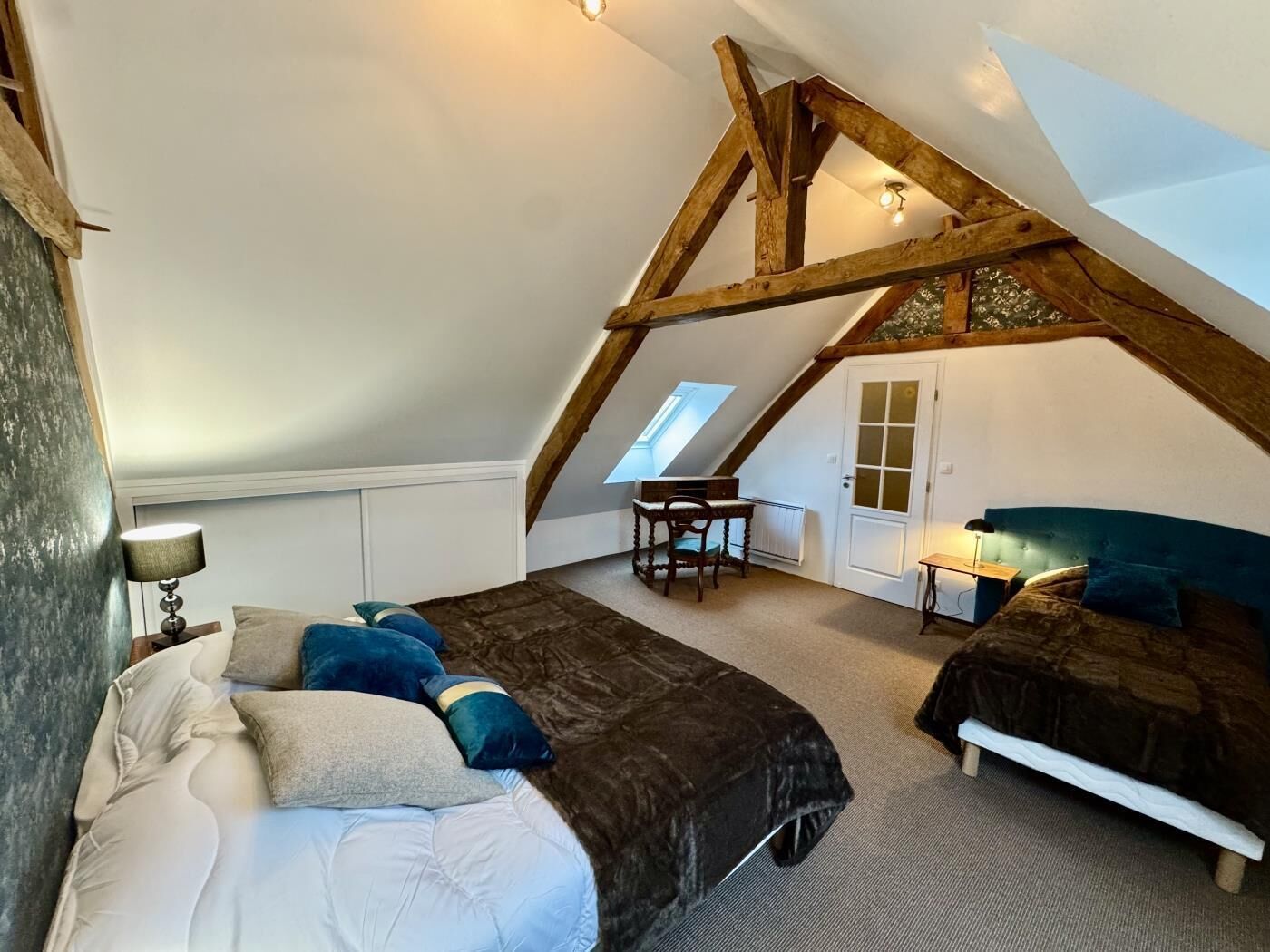 7 habitaciones y wifi 