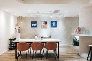 Exterior - Happiness meworld (Taipei)