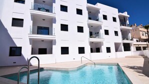 Pool - Apartment in Nerja Near Playa Burriana (Nerja)