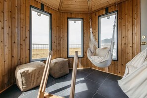 Interior - Lighthouse on the Beach with Hot Tub & Fire Pit (Manzanita)