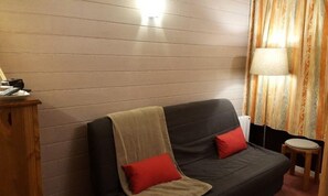 Living area - Apartment in Valgardena With Ski Access (Puy-Saint-Vincent)