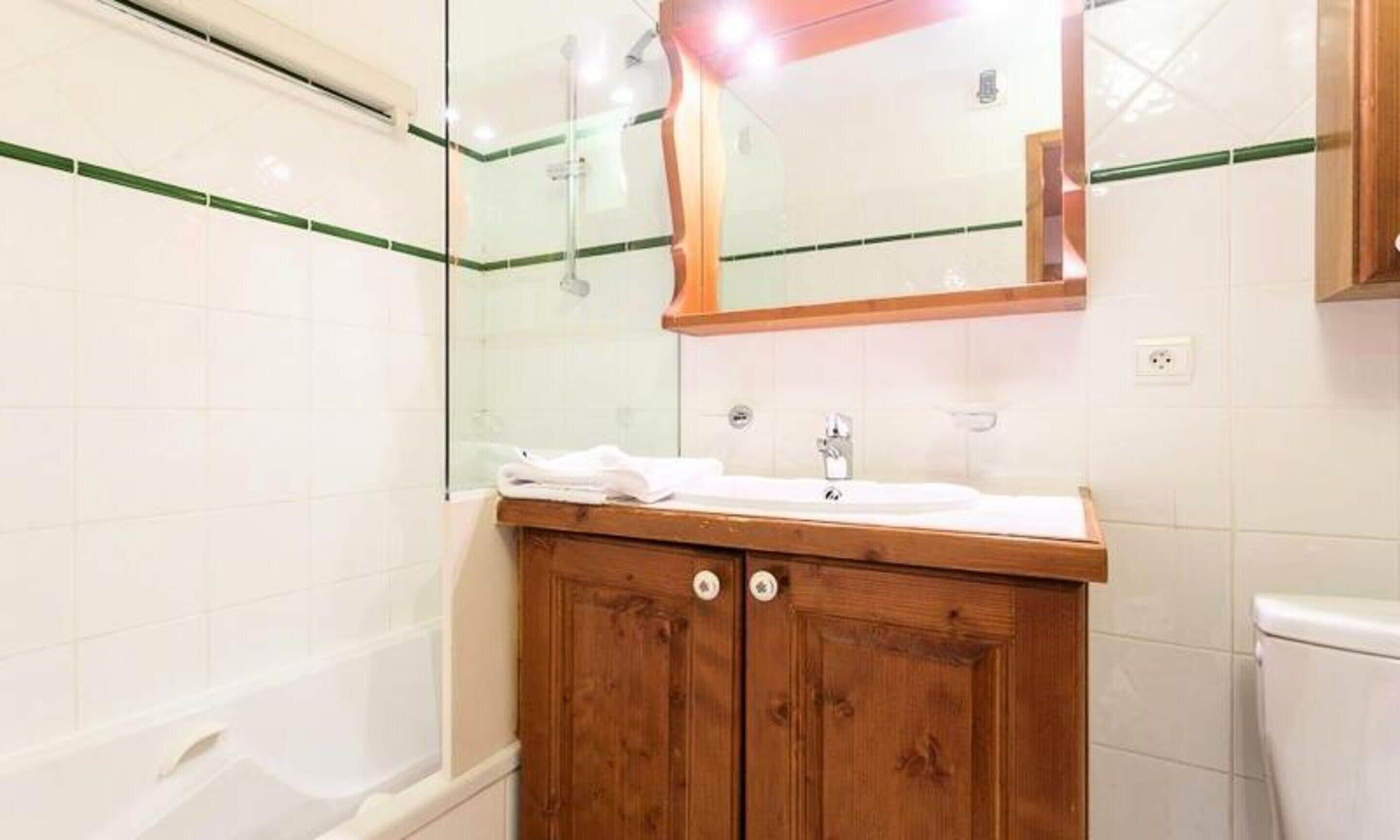 Apartment | Bathroom