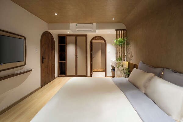 Lune Boutique Hotel & Apartment Da Nang - Da Nang