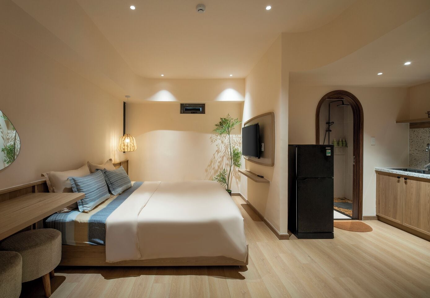 Departamento Royal | Escritorio y wifi gratis 