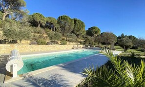 Outdoor pool - Villa in Armissan With Private Pool (Armissan)