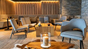 Dining - Cozy Double Room (Tignes)