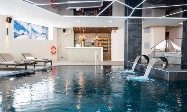 Pool - Cozy Double Room (Tignes)