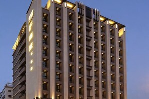 Unclassified image, 4 of 7, button - F Hotel - Hualien (Hualien)